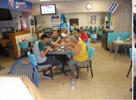 La salle animée du Dardaillon, clients attablés